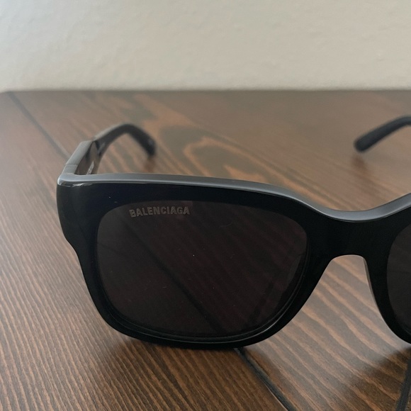 Brand New Balenciaga sunglasses!! - Picture 5 of 7